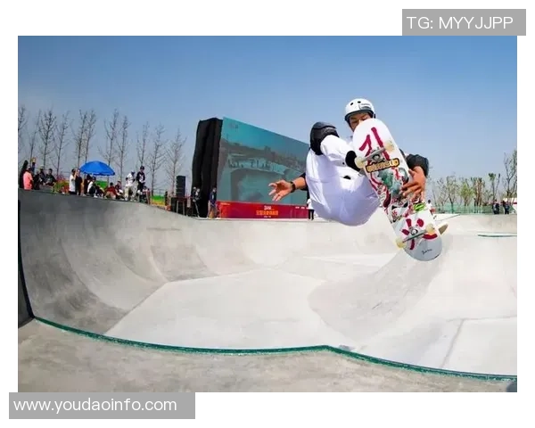 南京滑板队在攀岩联赛中以60分稳居积分榜首位